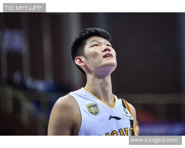 胡金秋：从青年才俊到篮球巨星的成长之路与未来展望